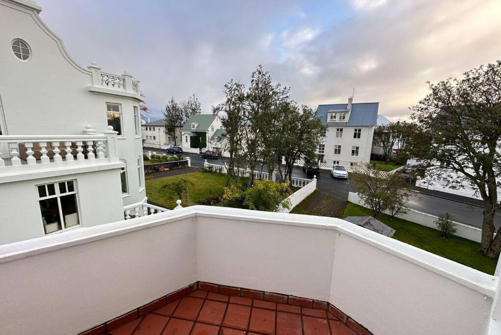 Beautiful 2 Bedroom Apartment Downtown Ρέυκιαβικ Εξωτερικό φωτογραφία